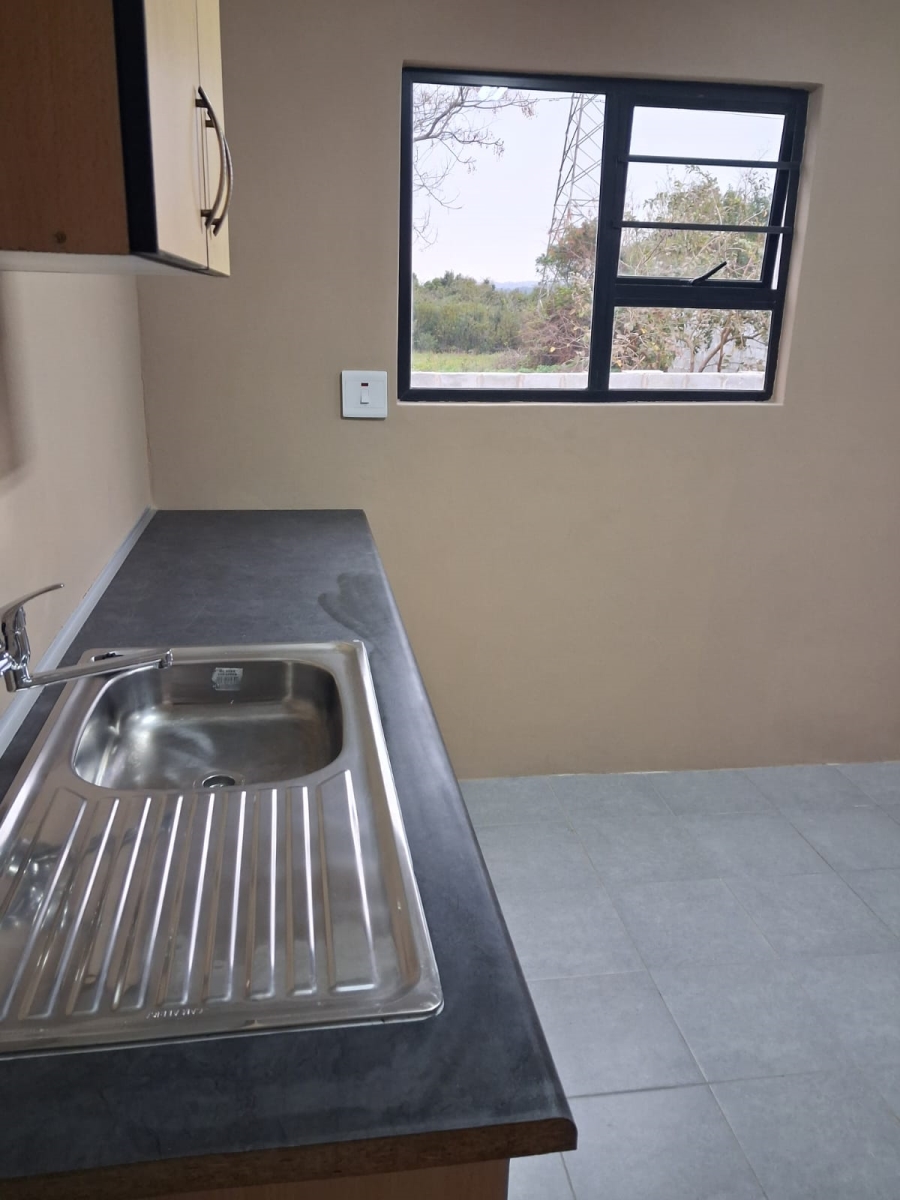 To Let 1 Bedroom Property for Rent in Buffalo Flats Eastern Cape